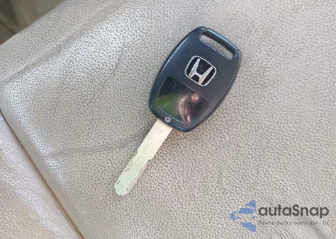 2012 Honda Accord 3.5 Ex-L from USA, damaged, VIN 1HGCP3F86CA008126